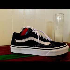 New VANS off the wall